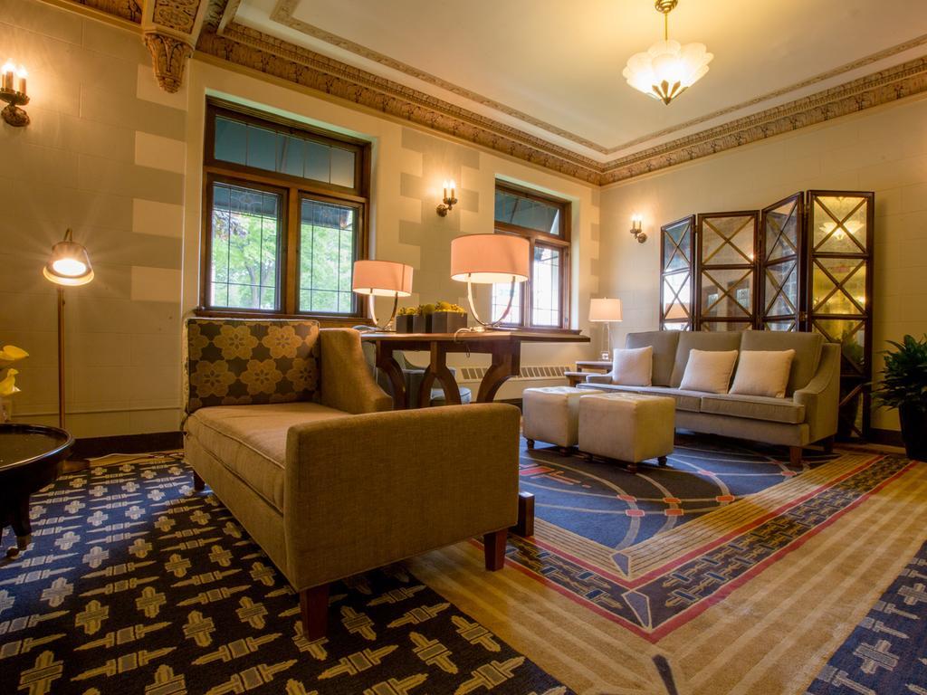 The Plaza Hotel - Milwaukee Kültér fotó