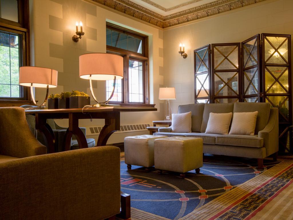 The Plaza Hotel - Milwaukee Kültér fotó